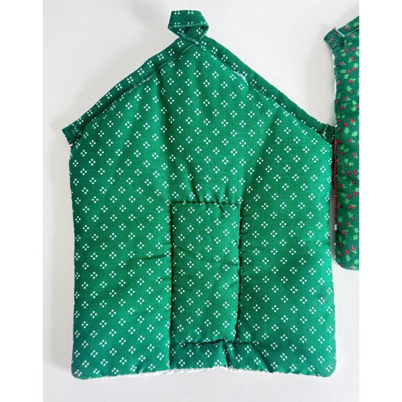 Quilted House Shaped Holiday Pot Holders by RD B&D - Set of 2 - Picture 9 of 10